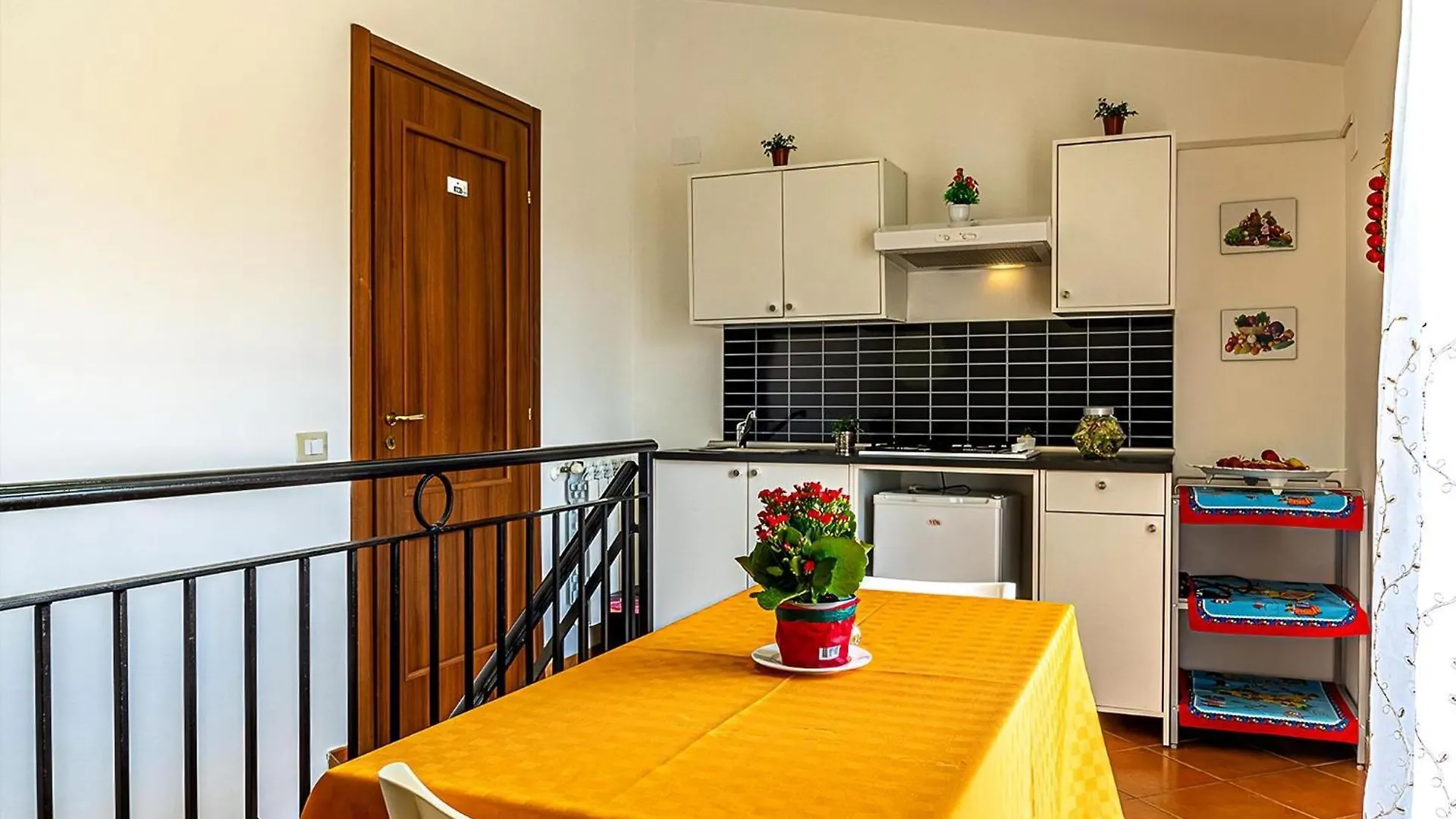 Villa Mari E Amuri Giardini Naxos Apartment